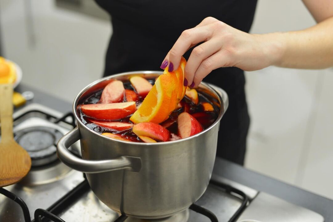 mulled wine and its use during the cold